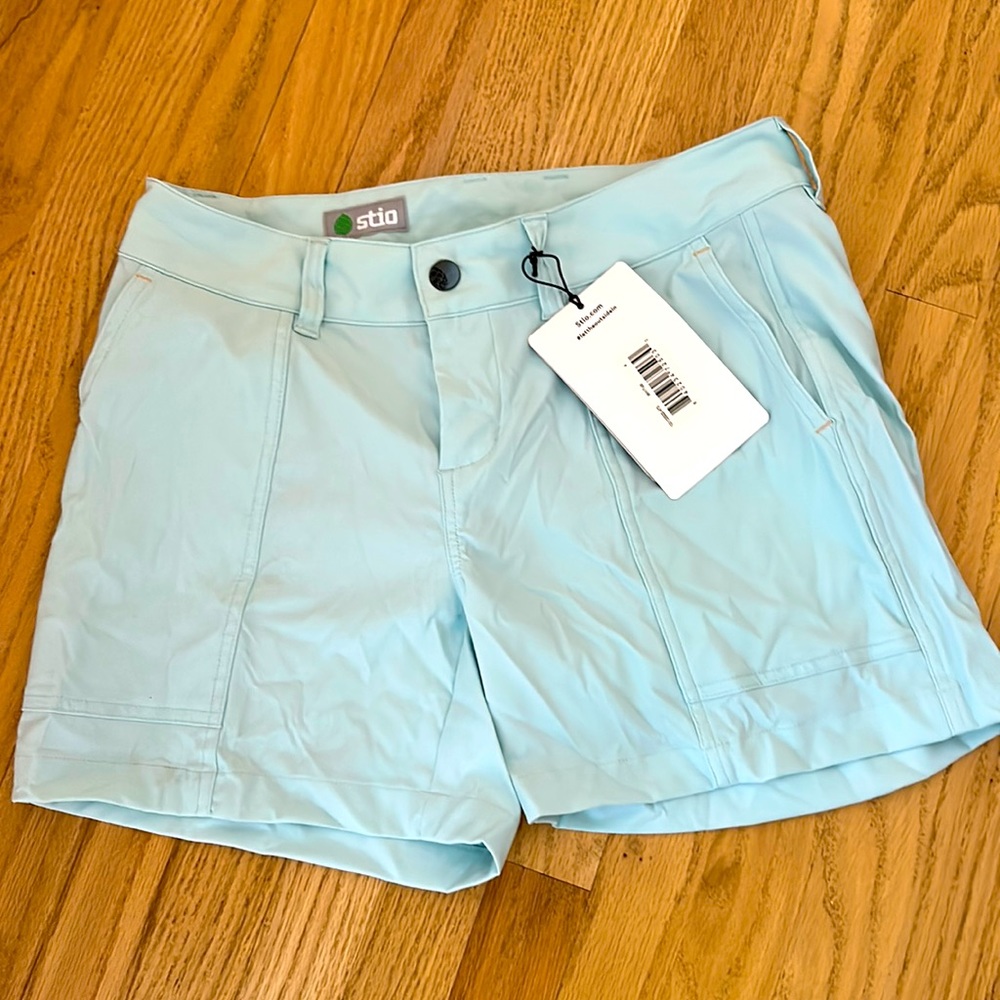 Stio Women’s Coburn short in mint